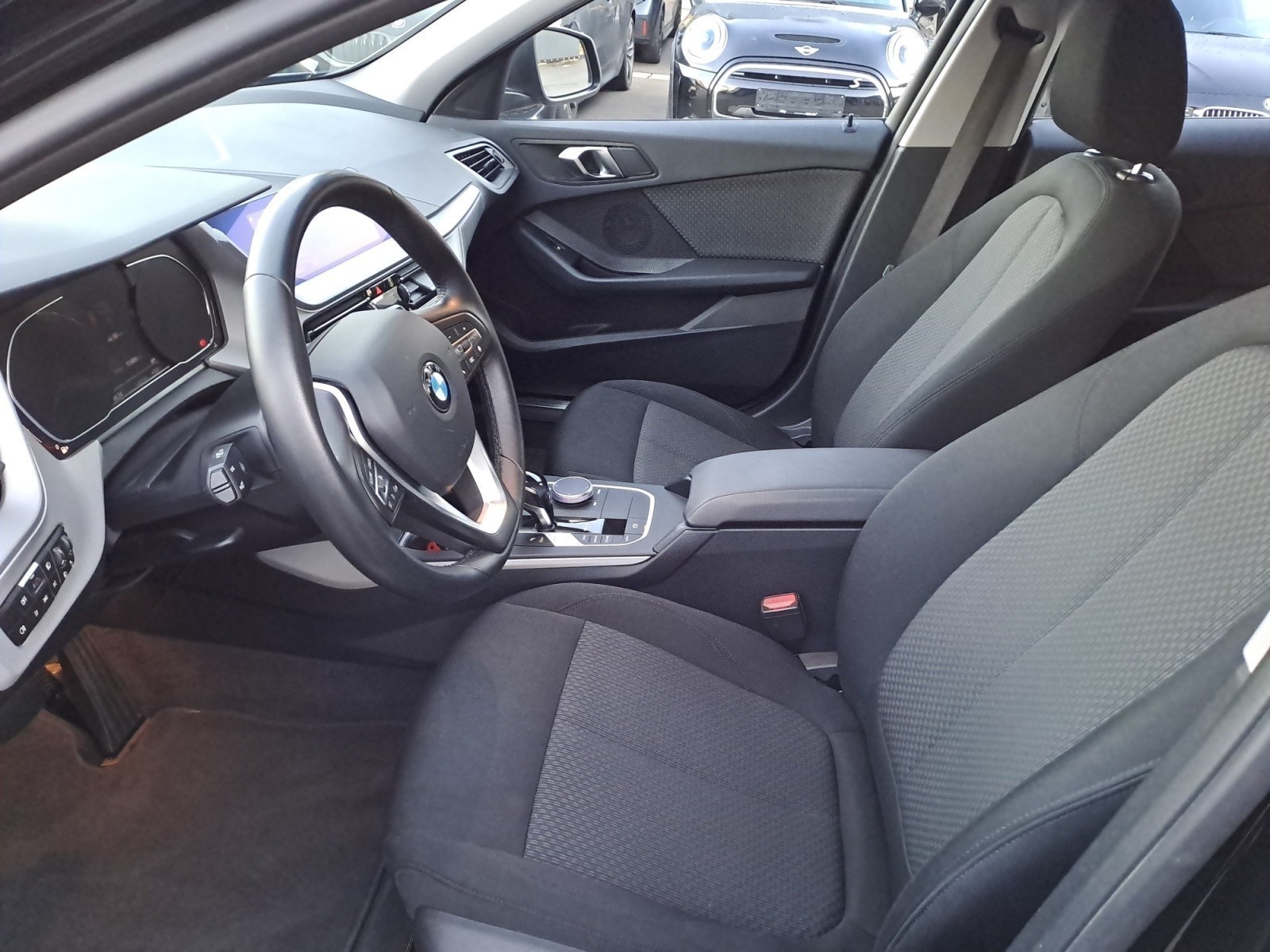 BMW - 118i Advantage Aut.