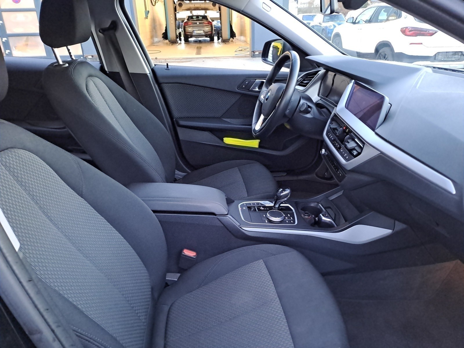 BMW - 118i Advantage Aut.