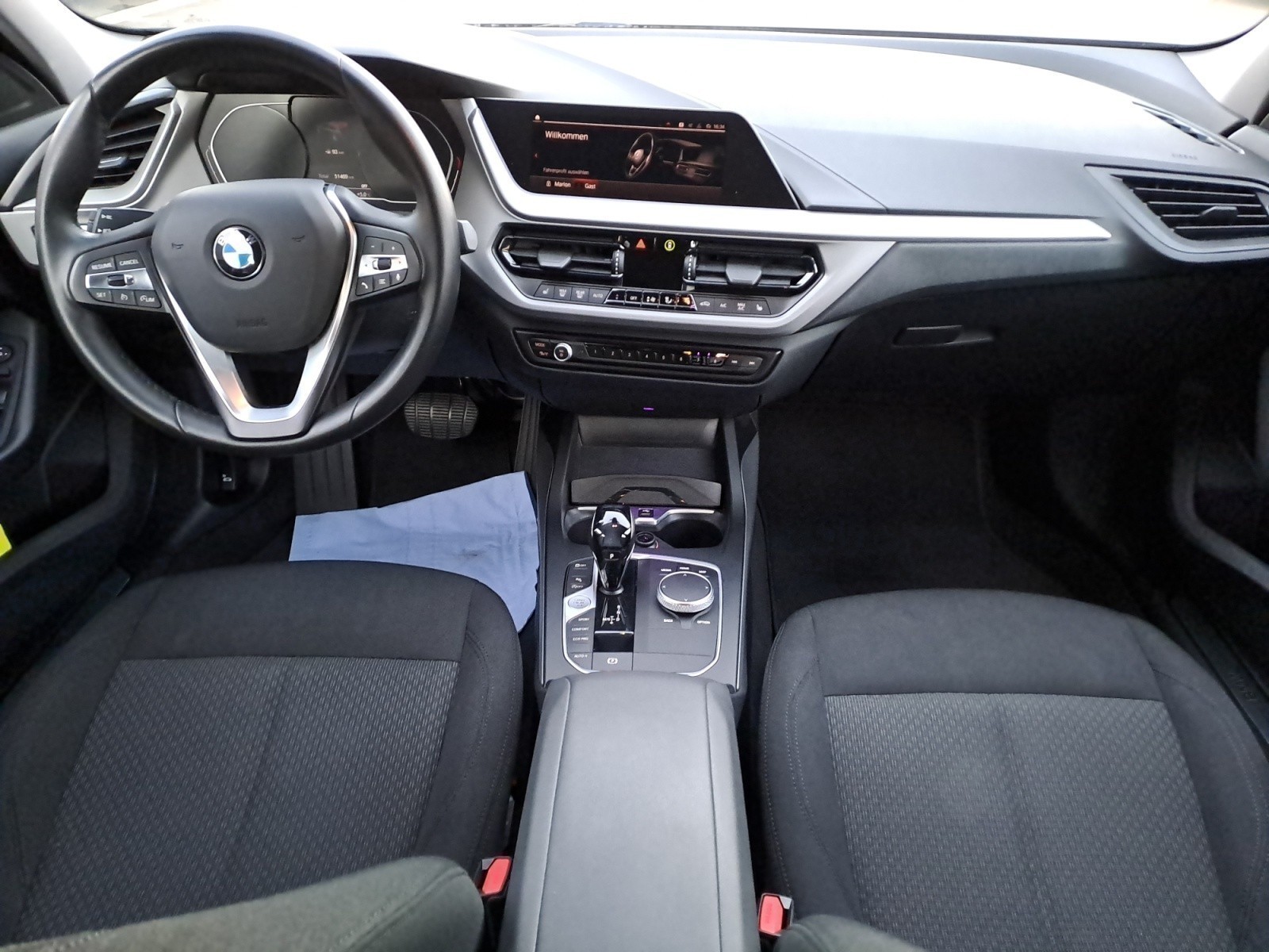 BMW - 118i Advantage Aut.