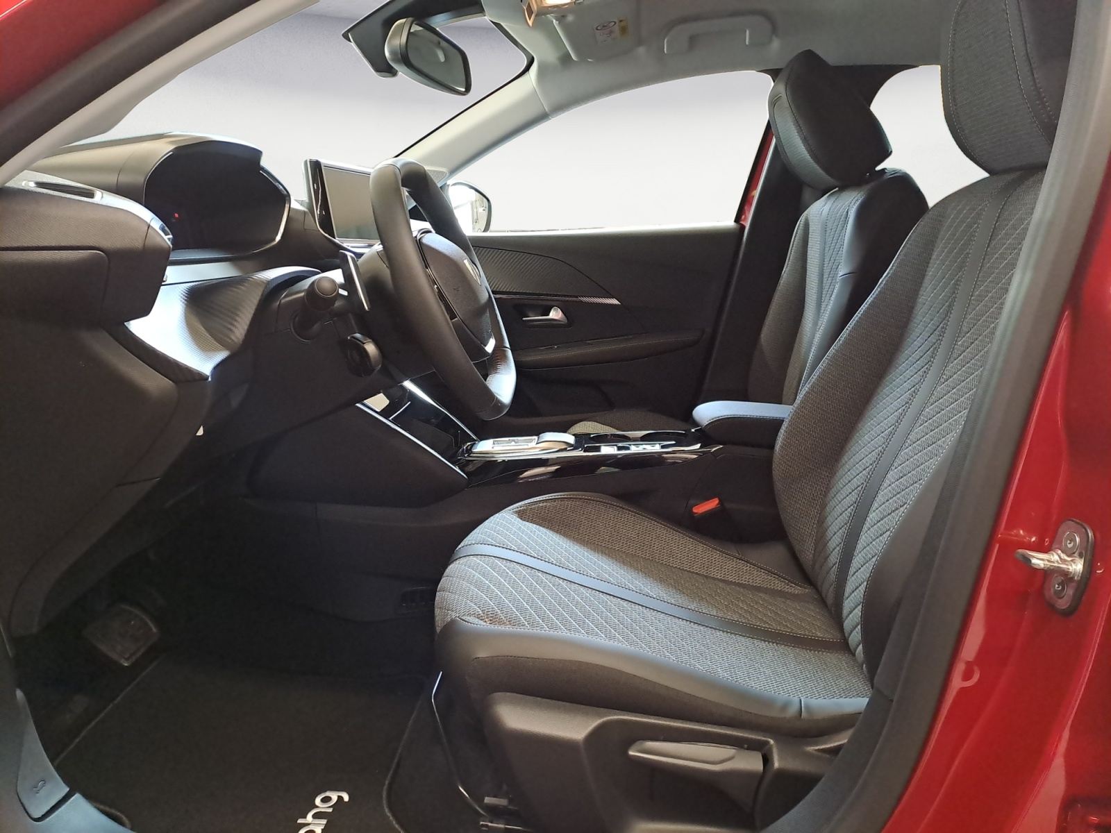Peugeot - 208 Allure Hybrid 100 e-DSC6