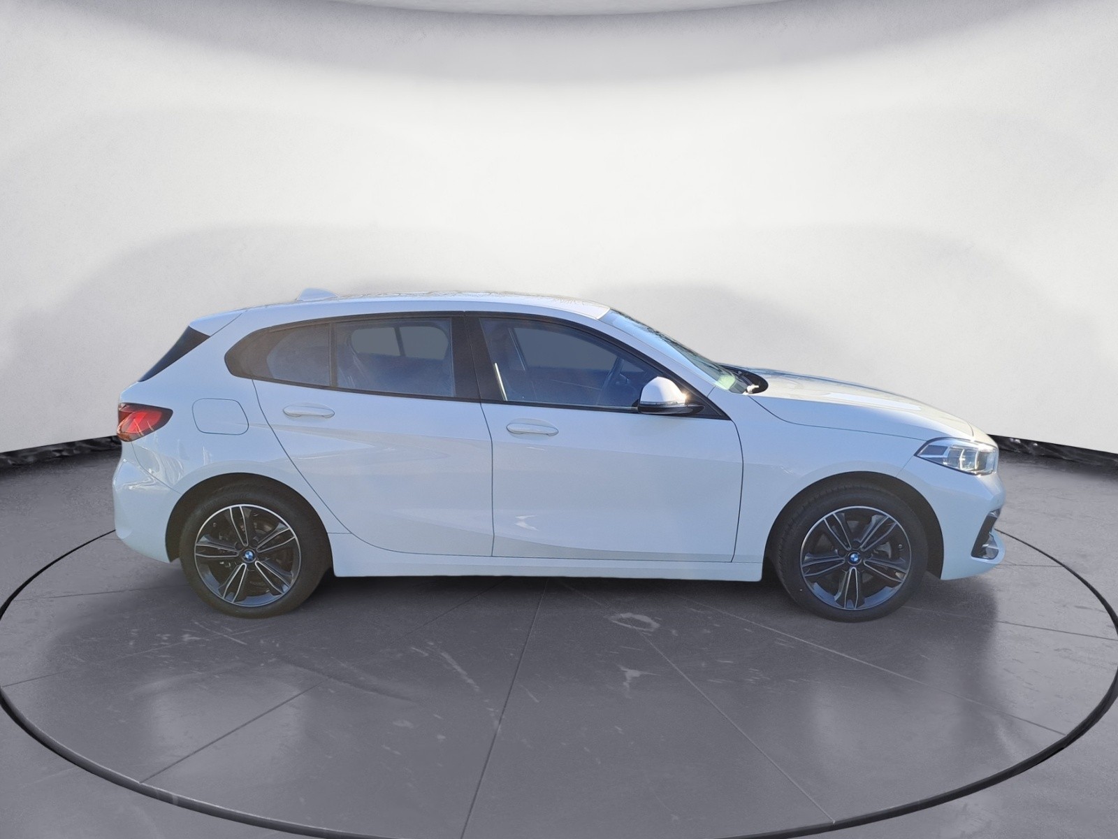 BMW - 118i