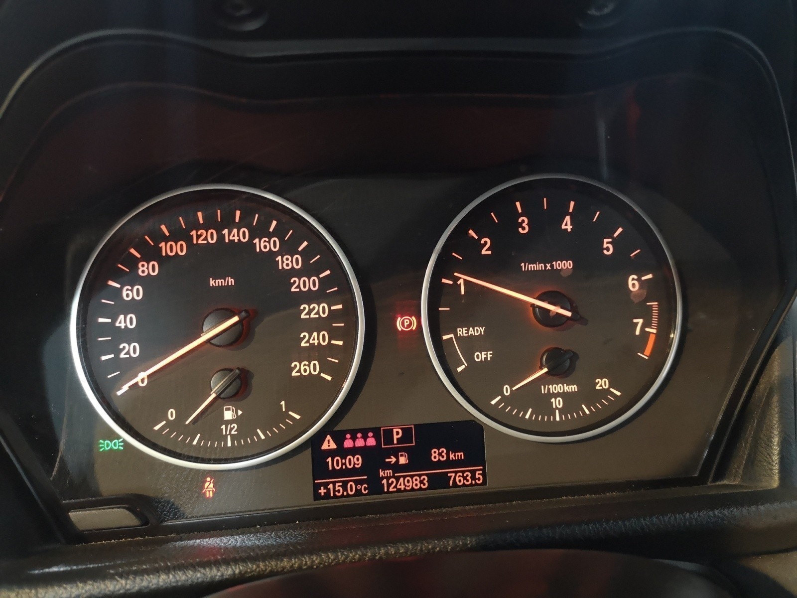 BMW - 218i Active Tourer Advantage