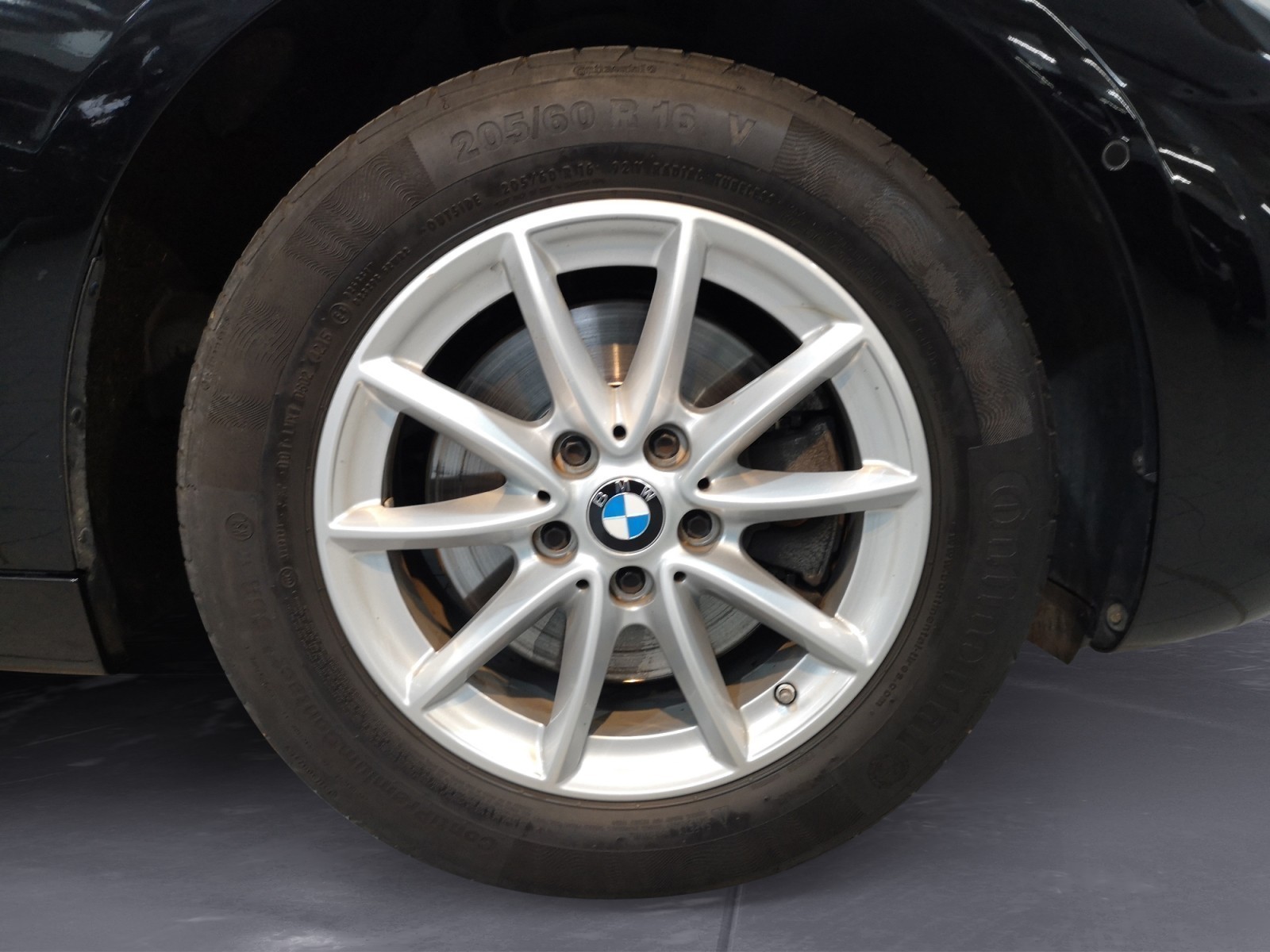 BMW - 218i Active Tourer Advantage