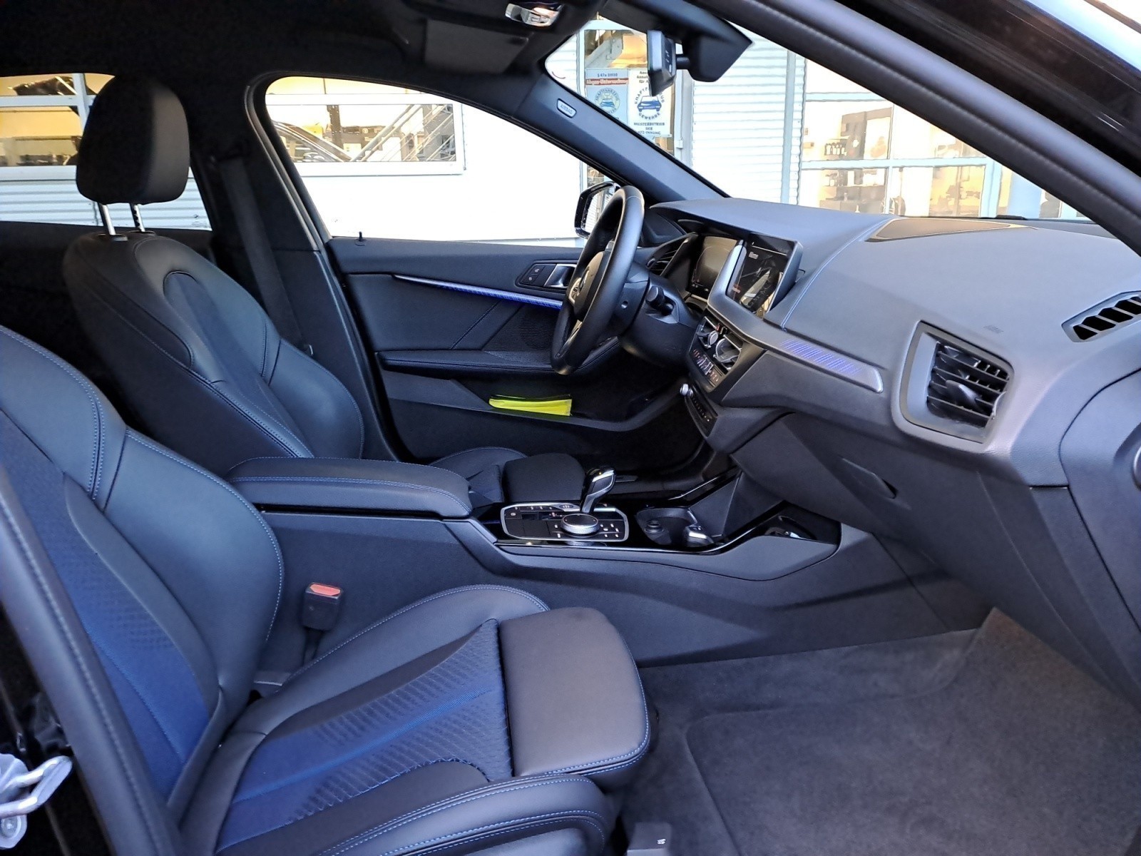 BMW - 118i M Sport