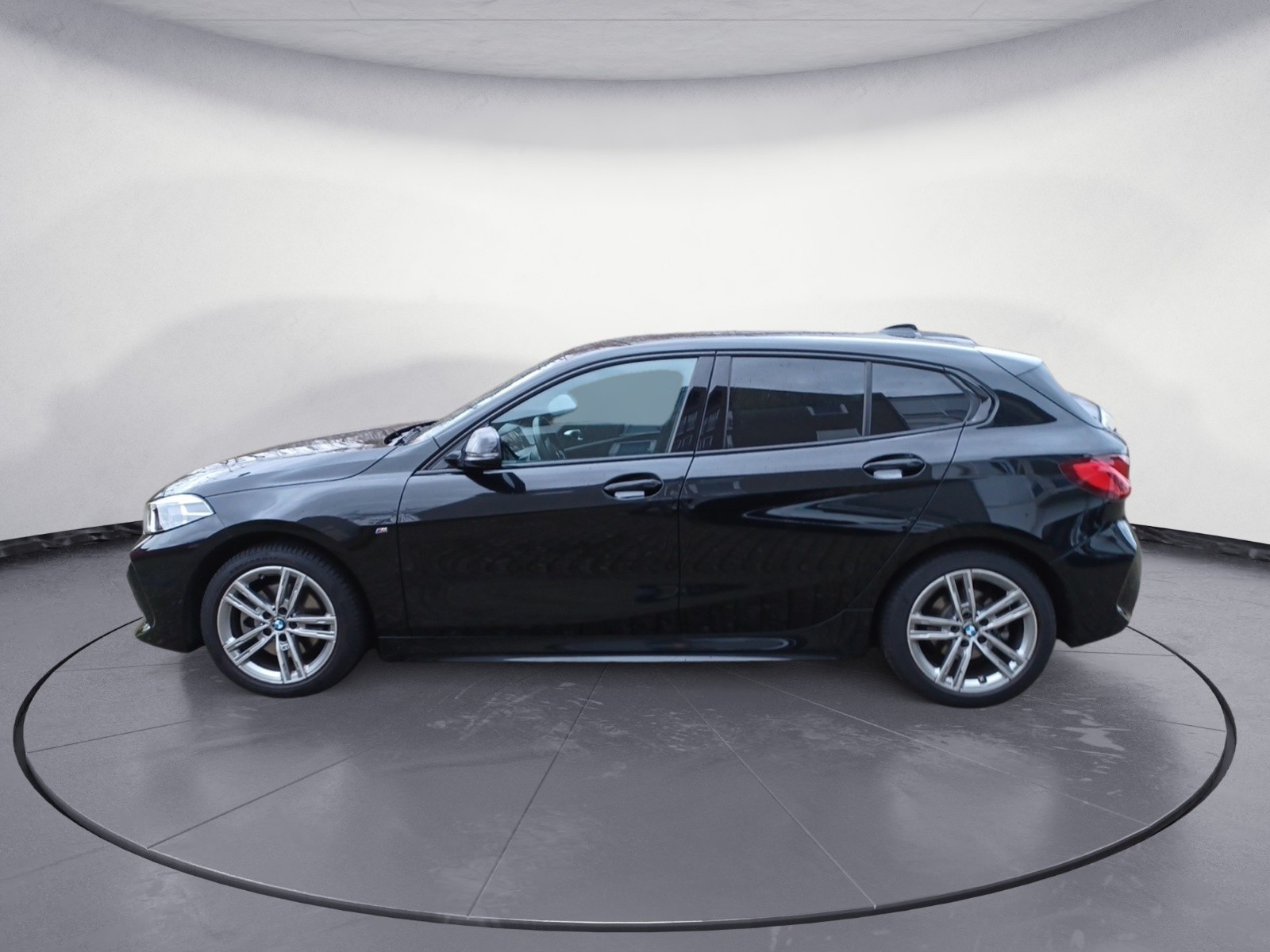 BMW - 118i M Sport