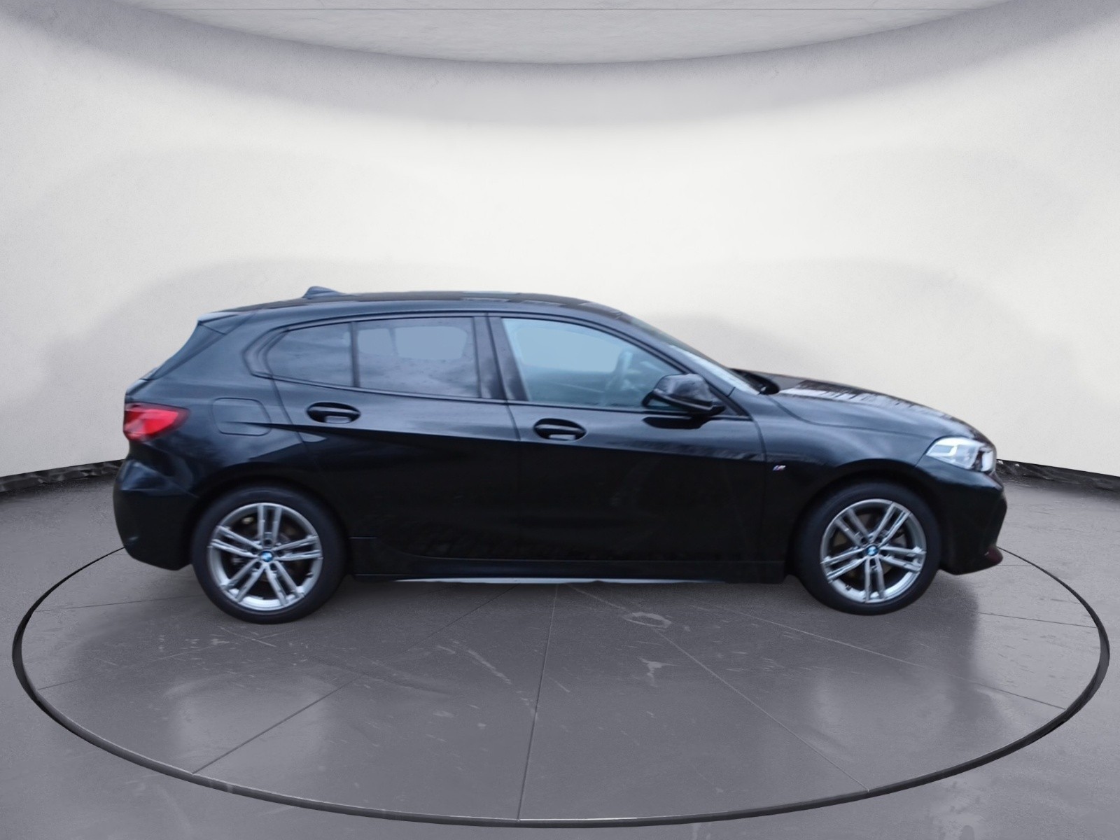 BMW - 118i M Sport