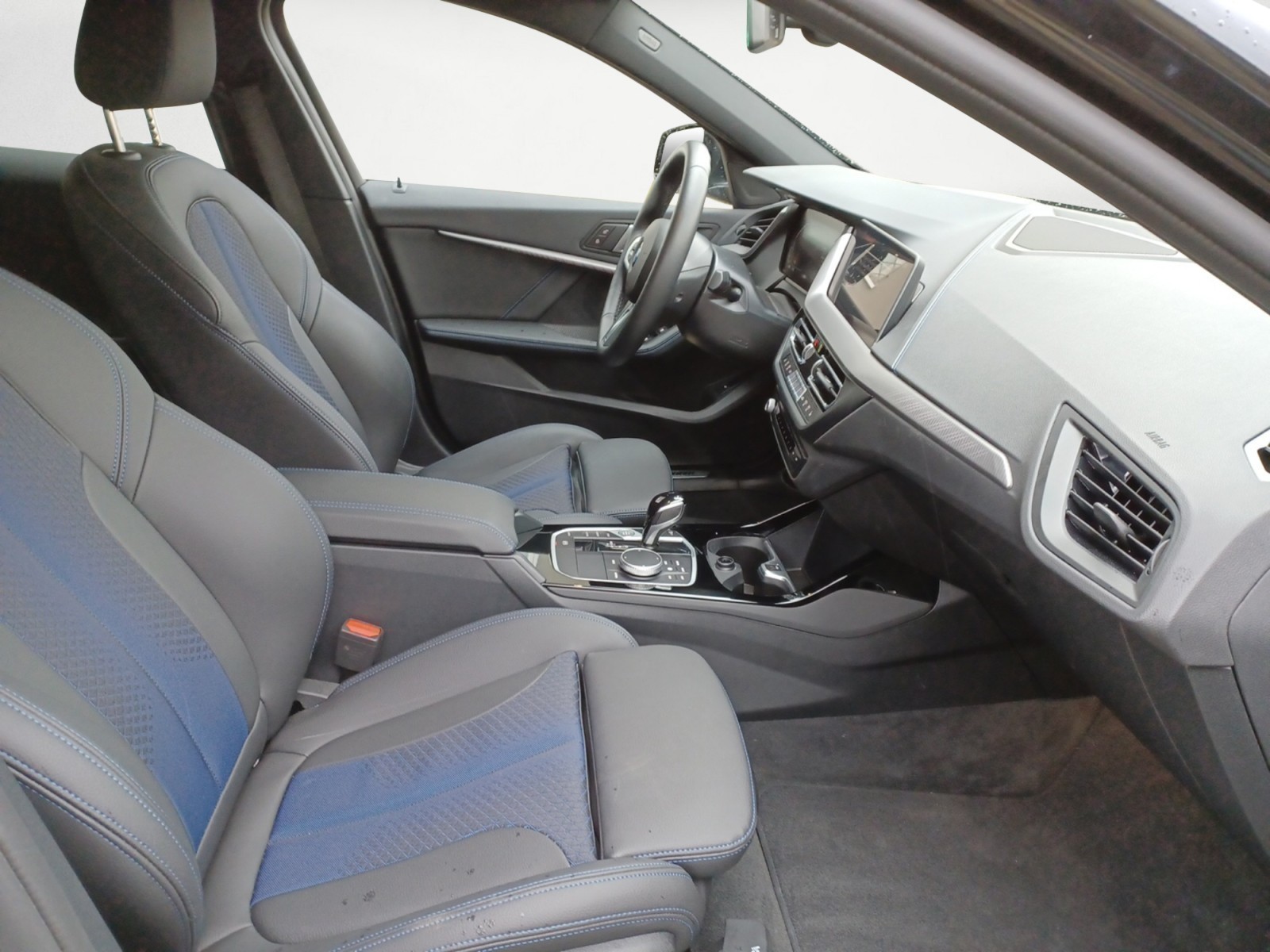 BMW - 118i M Sport