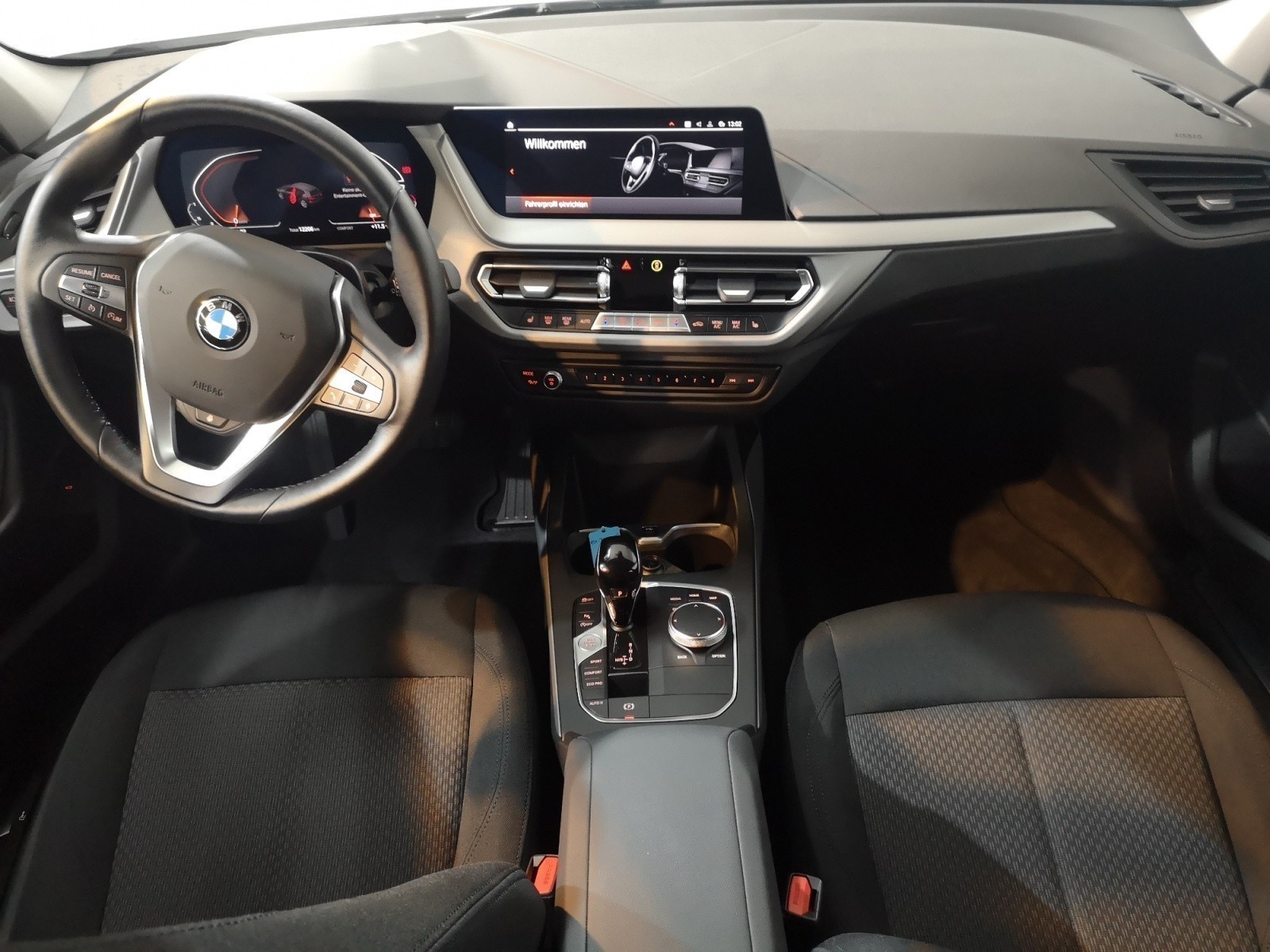 BMW - 120d xDrive Advantage
