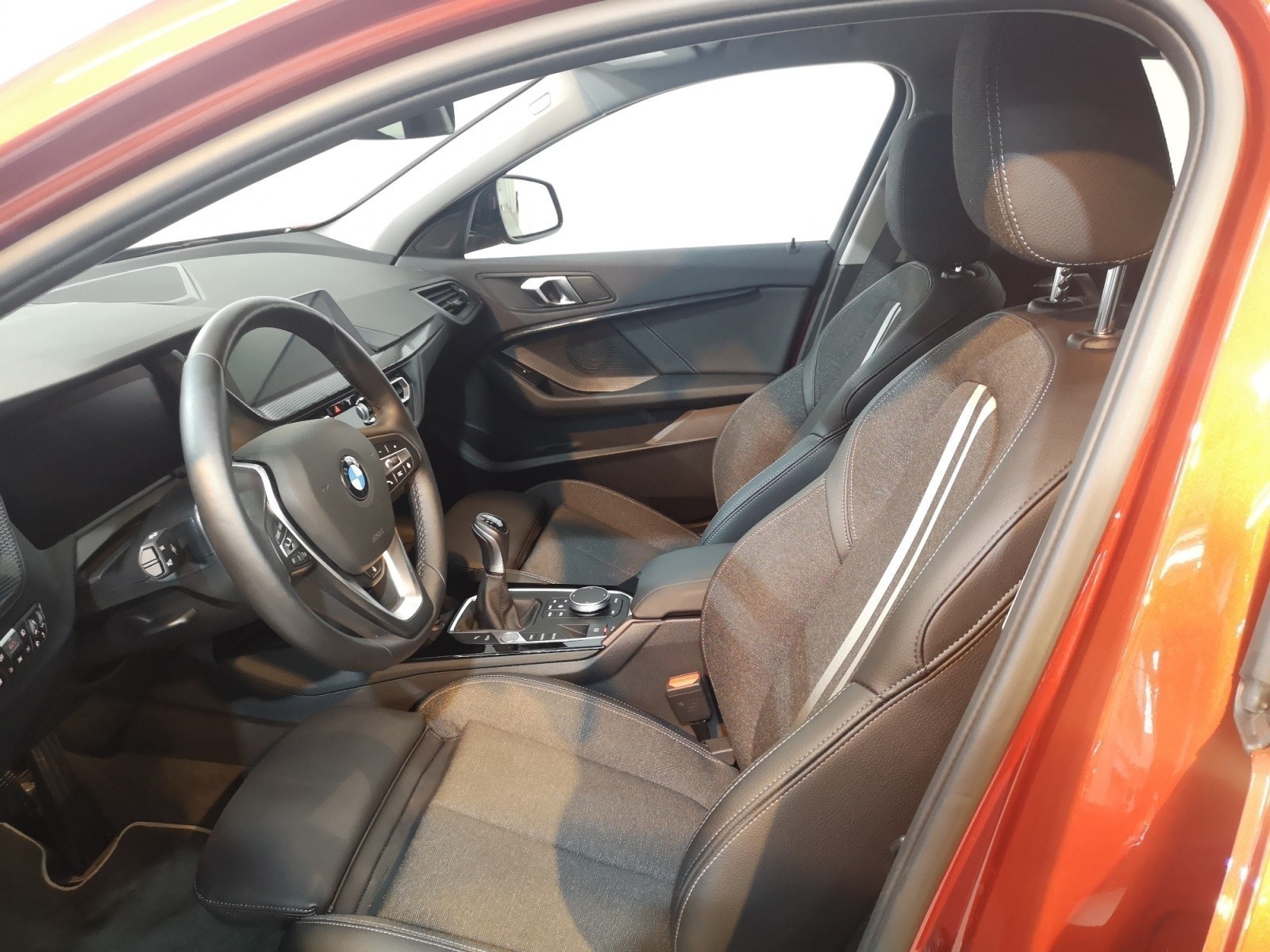 BMW - 118i Sport Line