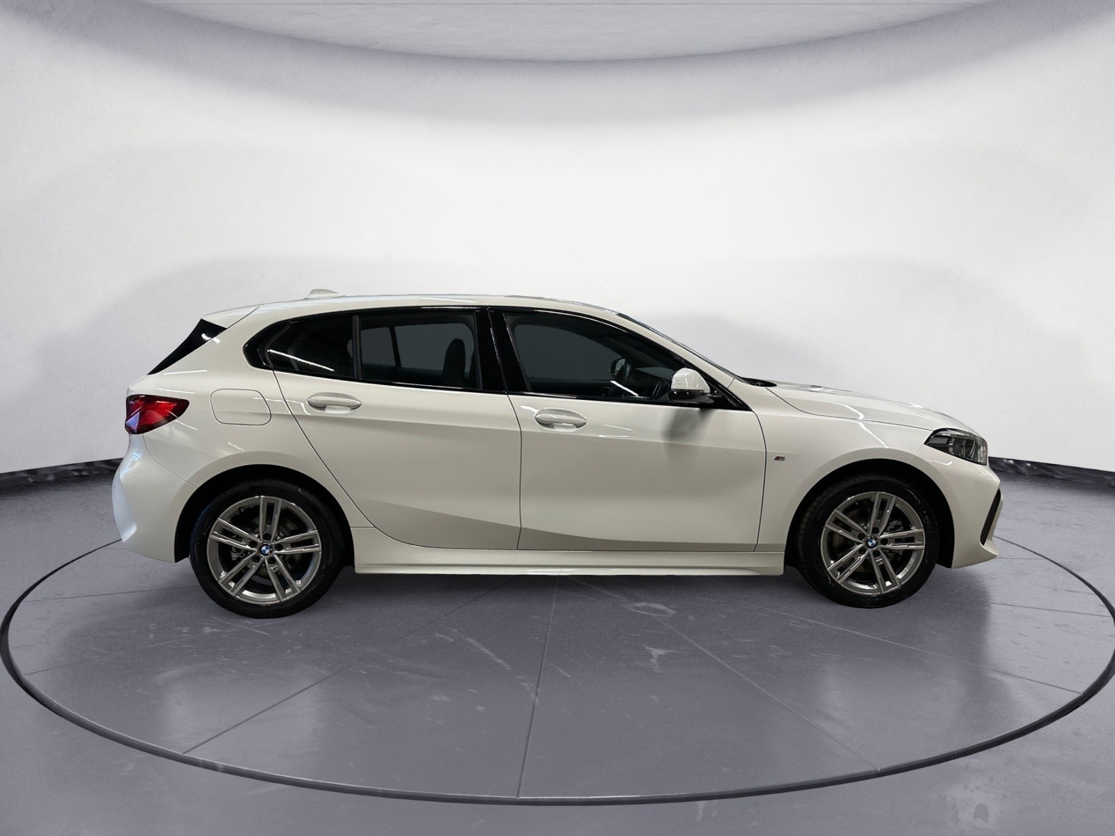 BMW - 118i M Sport