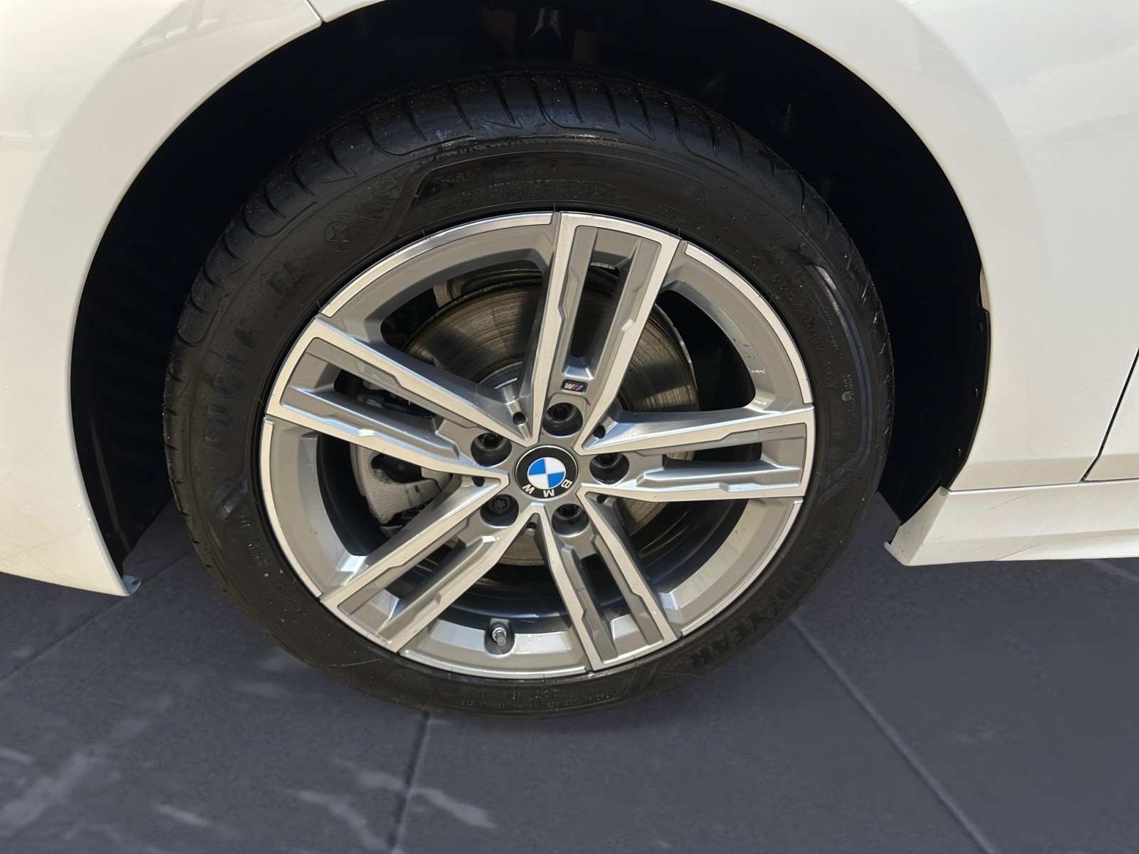 BMW - 118i M Sport