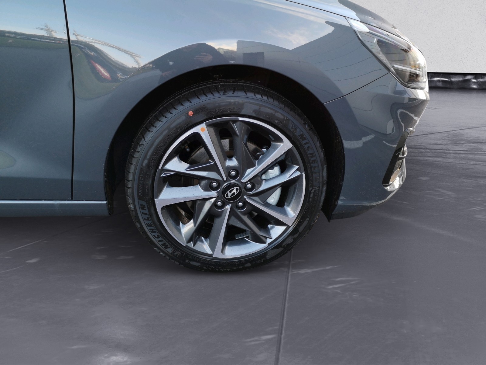 Hyundai - i30 1.5 T-GDI Hybrid Advantage