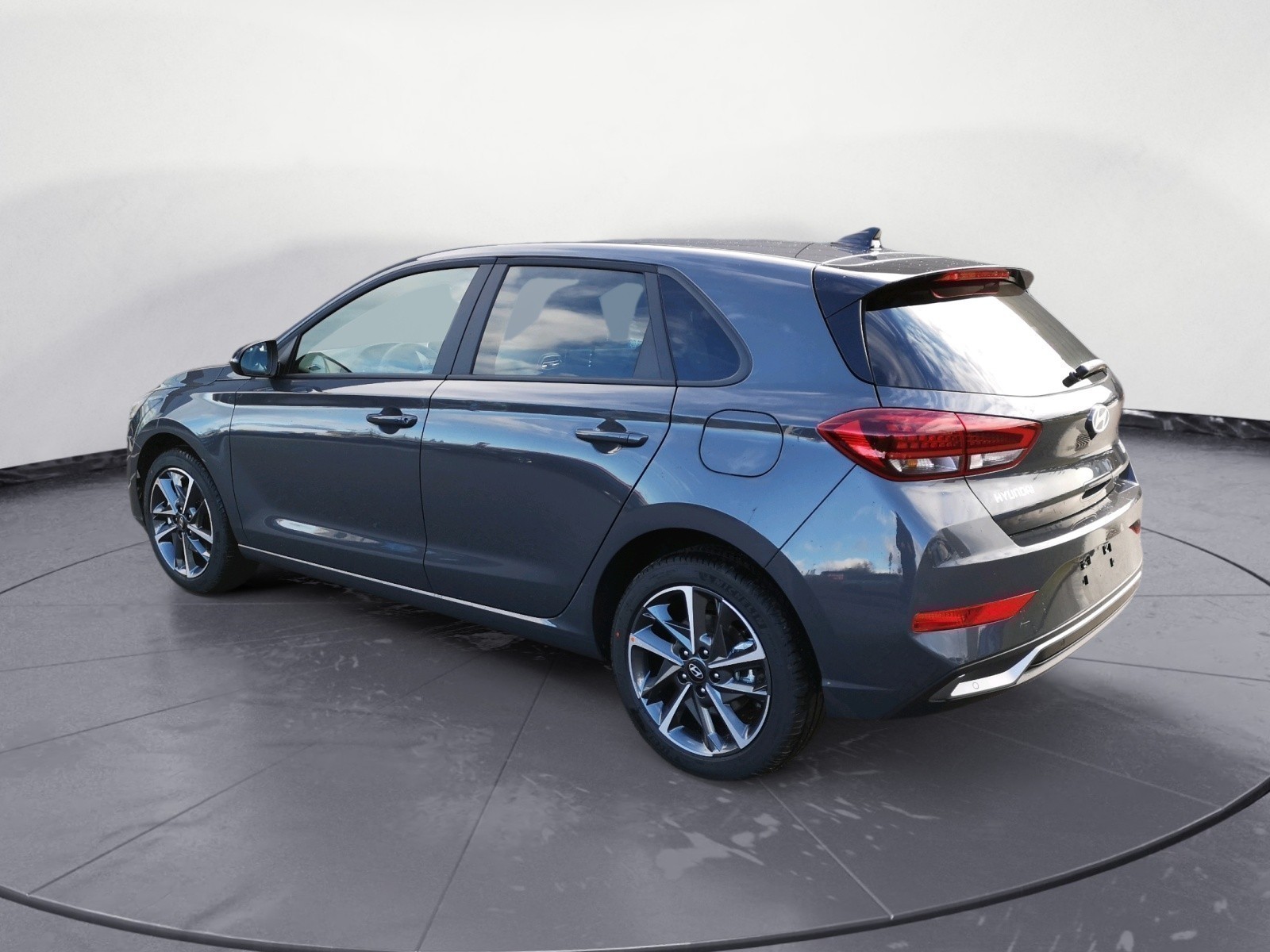 Hyundai - i30 1.5 T-GDI Hybrid Advantage