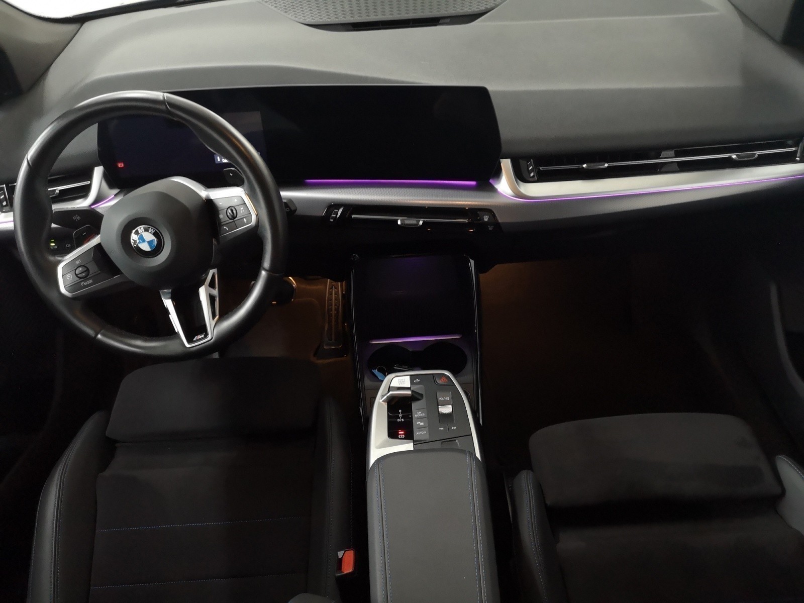 BMW - 218i Active Tourer Steptronic