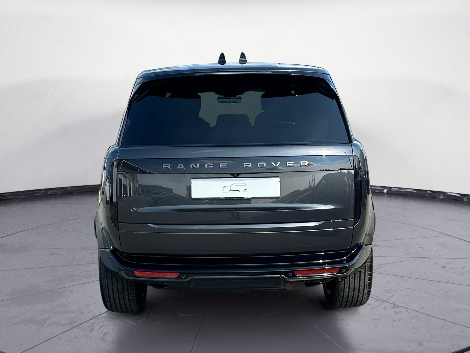 Land Rover - Range Rover P550e Autobiography