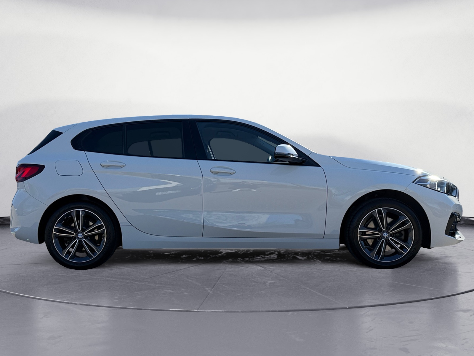 BMW - 118i Sport Line