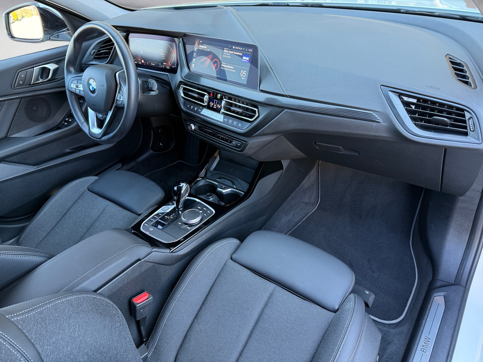 BMW - 118i Sport Line