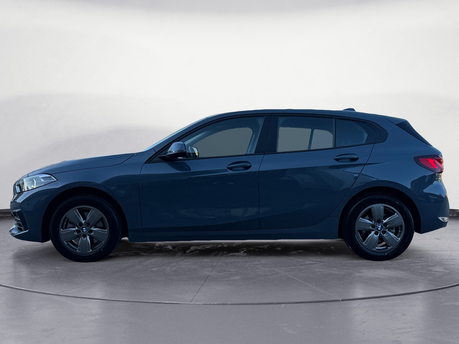 BMW - 118i Advantage
