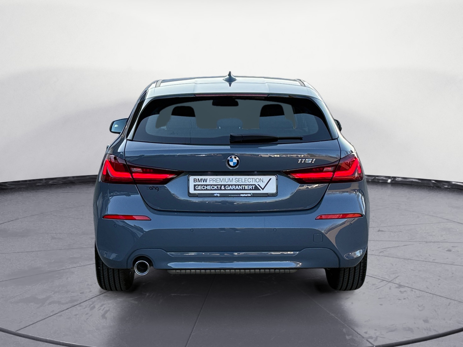 BMW - 118i Advantage