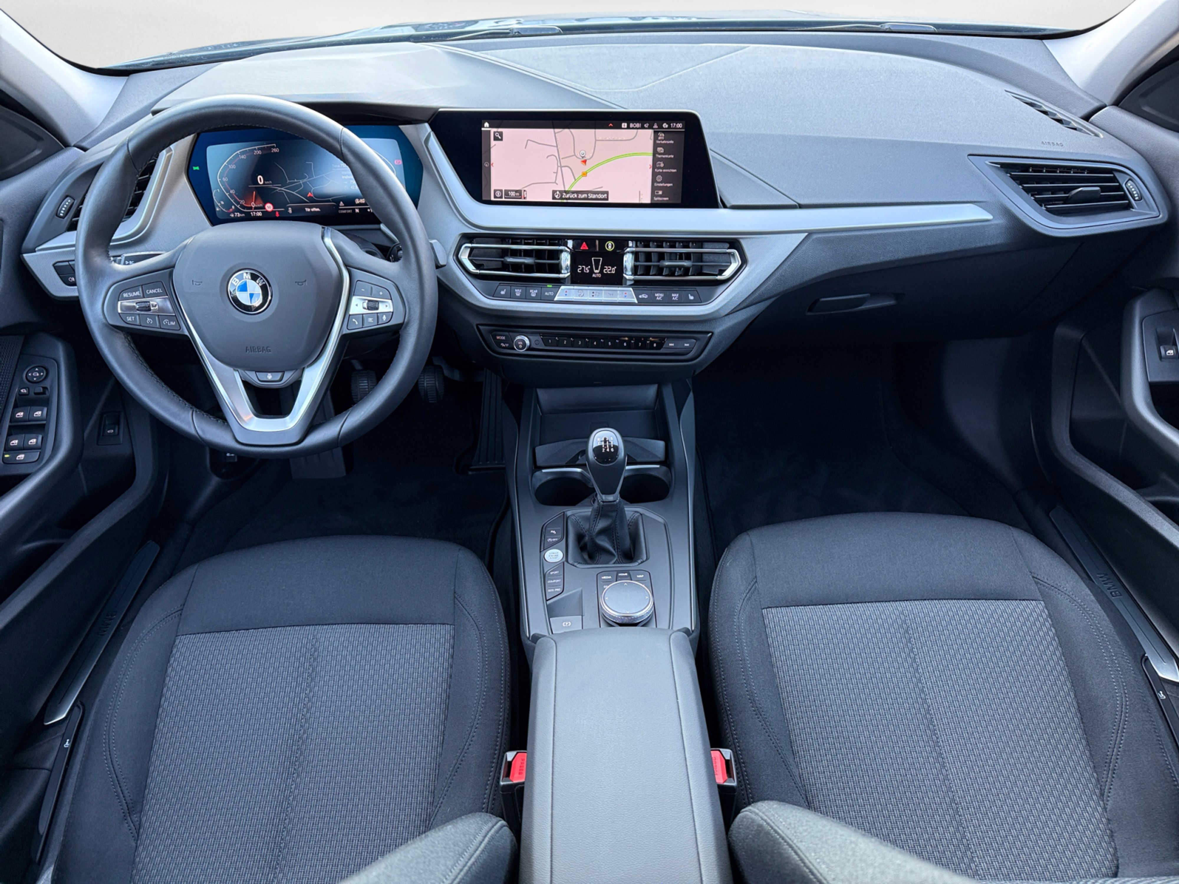 BMW - 118i Advantage