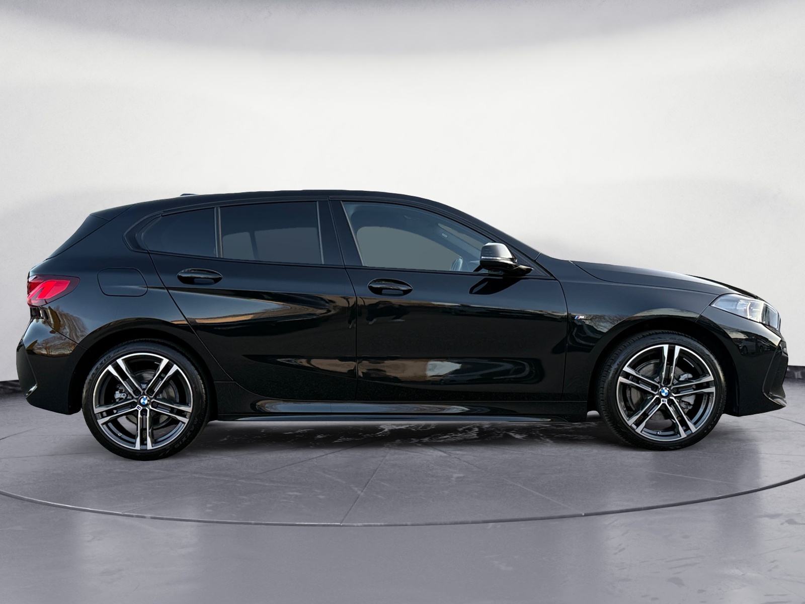 BMW - 118i M Sport
