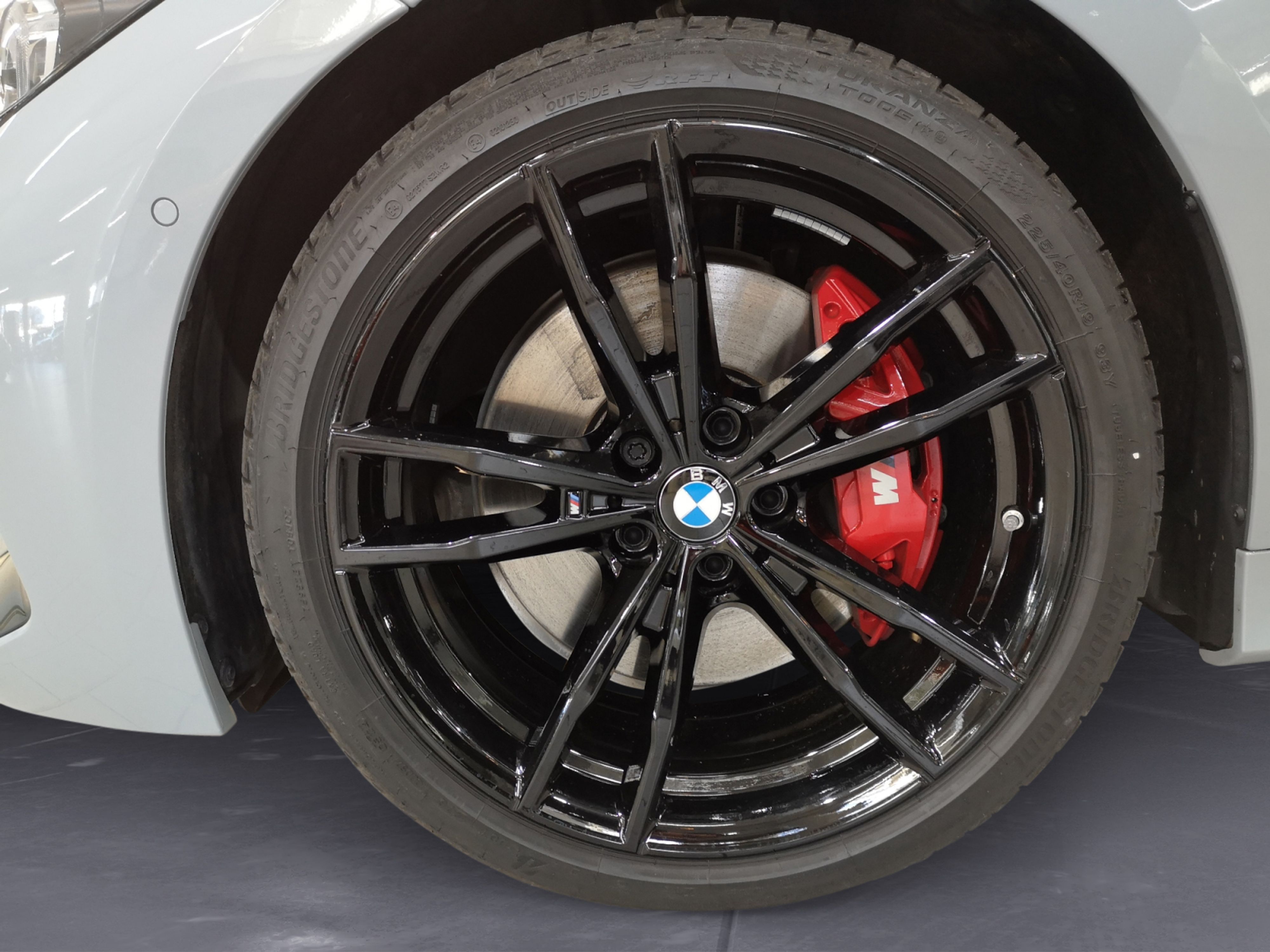 BMW - 330d xDrive Limousine