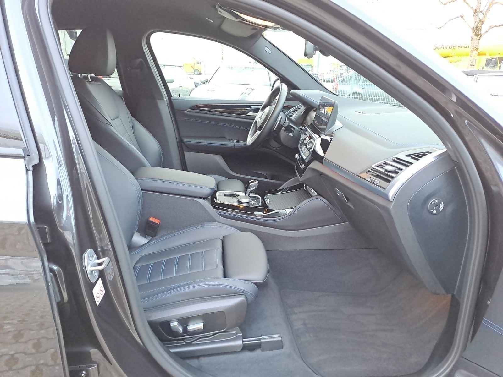 BMW - X4 M40d AT