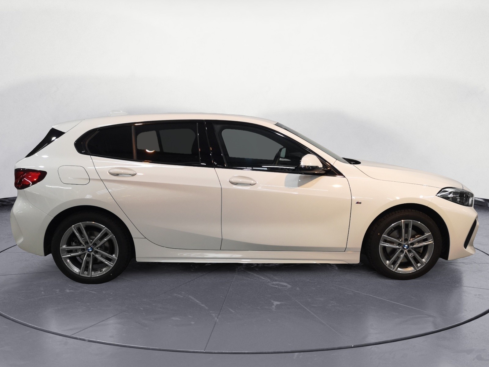 BMW - 118i M Sport