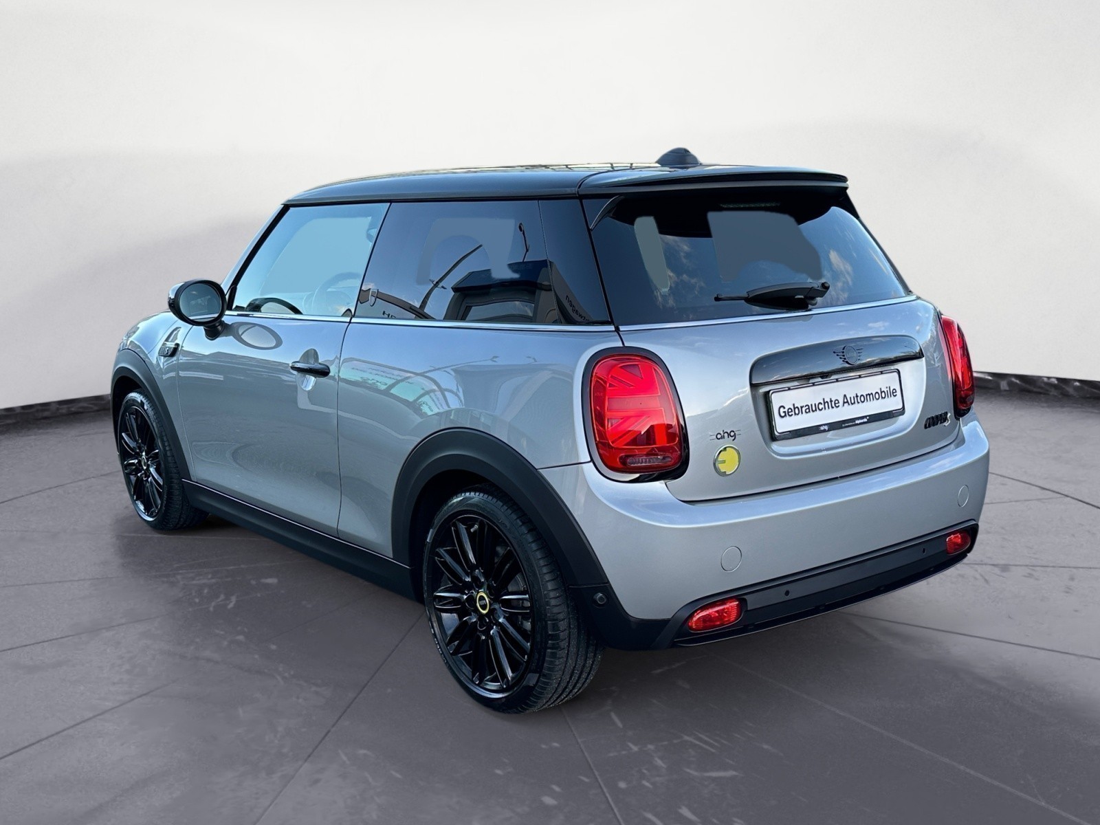 MINI - Cooper SE. MINI Yours Trim