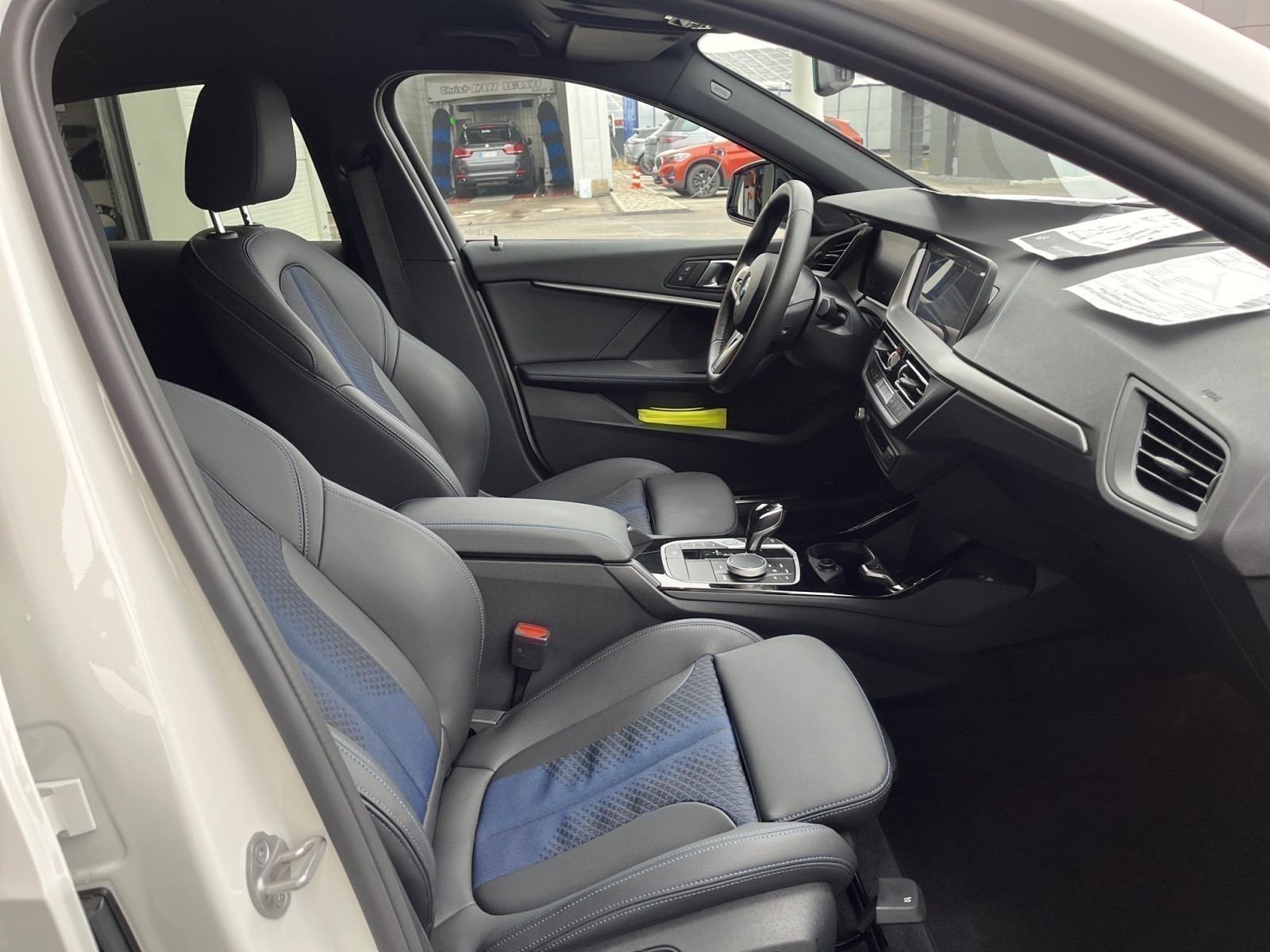 BMW - 118i M Sport