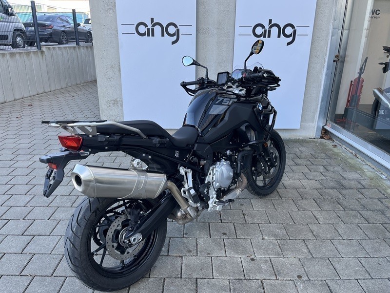 BMW Motorrad - F 750 GS mit Tieferlegung und niedriger Sitzbank