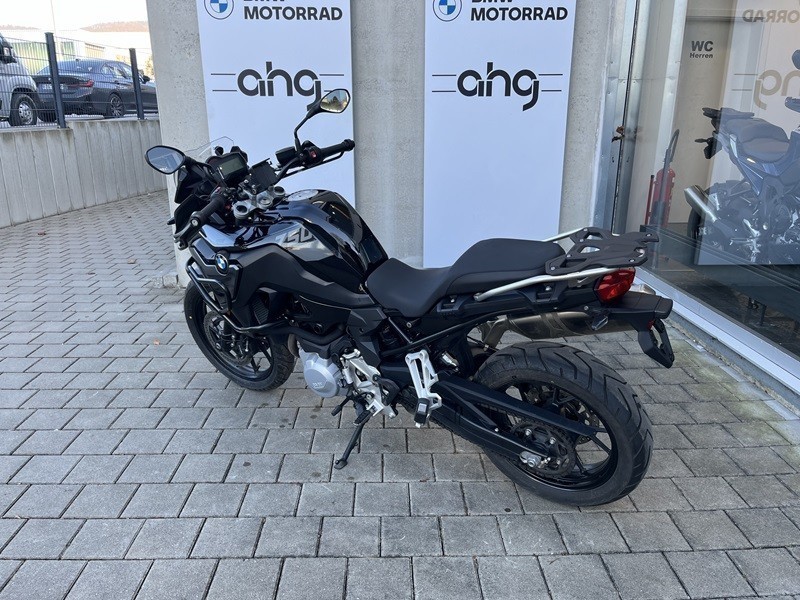 BMW Motorrad - F 750 GS mit Tieferlegung und niedriger Sitzbank