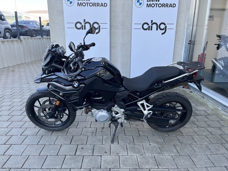 BMW Motorrad - F 750 GS mit Tieferlegung und niedriger Sitzbank