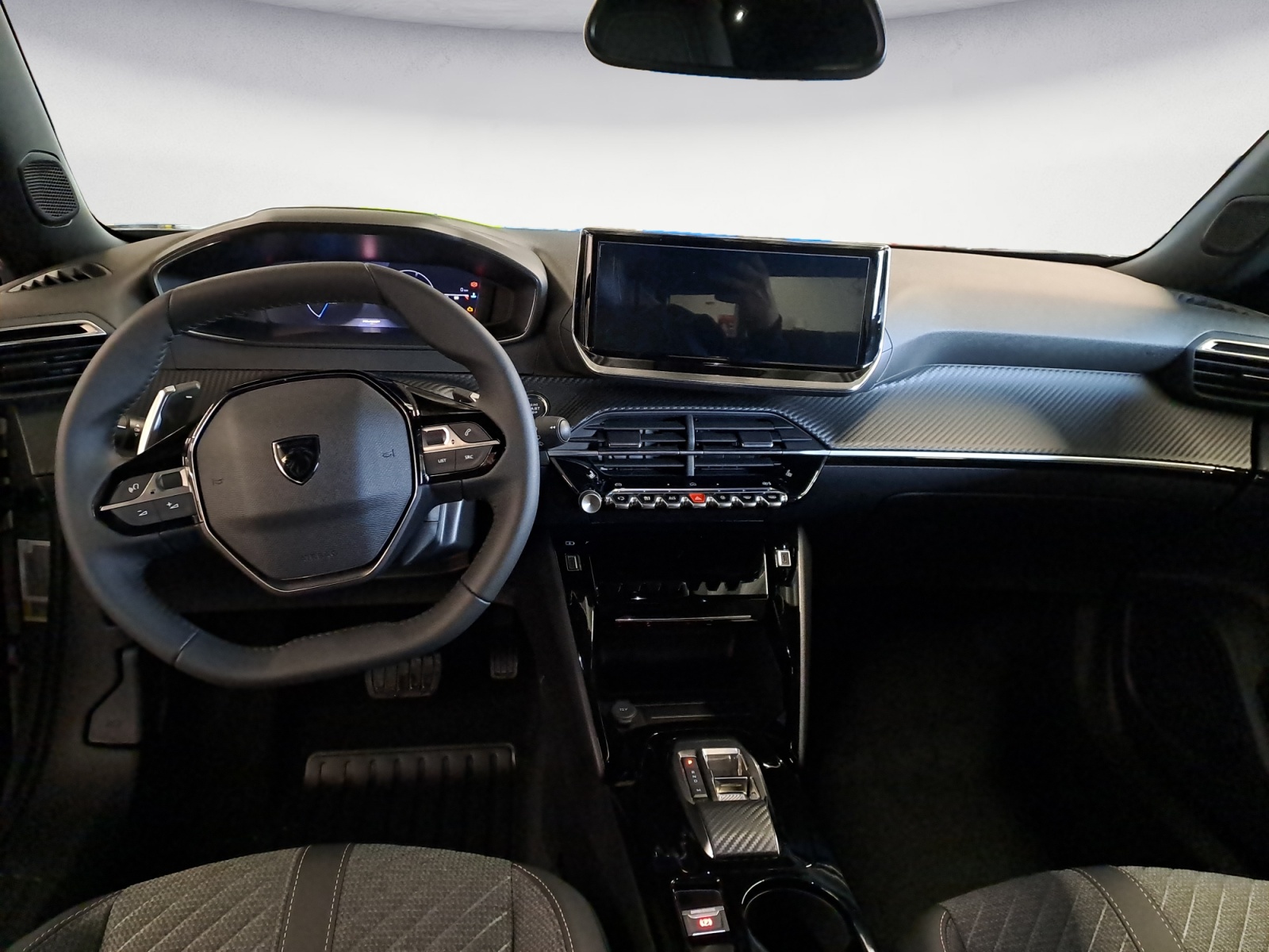 Peugeot - 2008 ALLURE HYBRID 136 e-DSC6