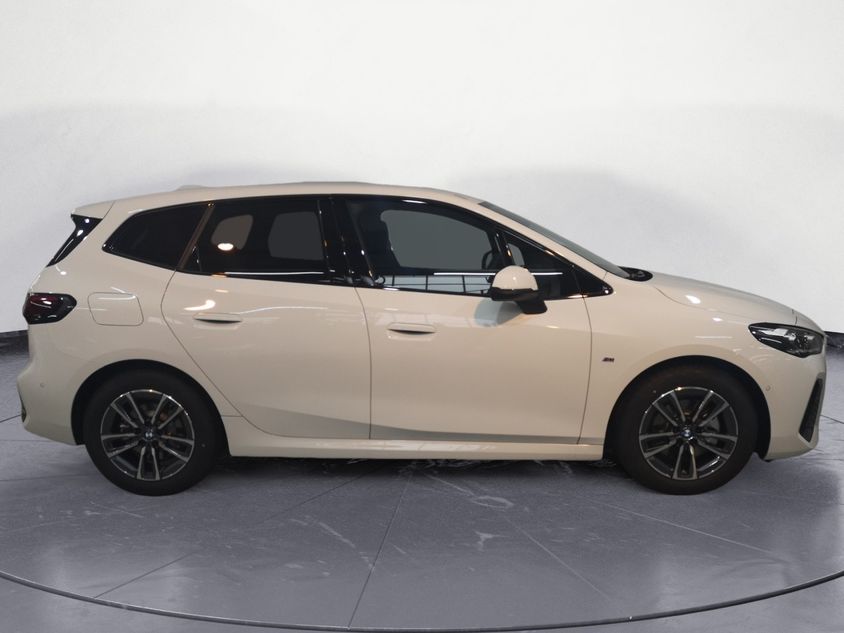 BMW - 218d Active Tourer