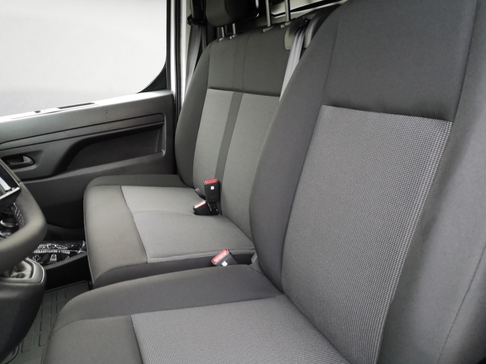 Peugeot - Expert lang BlueHDi 145