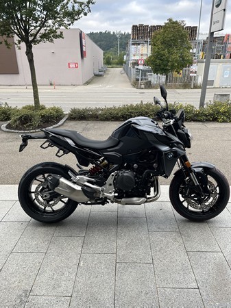 BMW Motorrad - F 900 R sofort Verfügbar