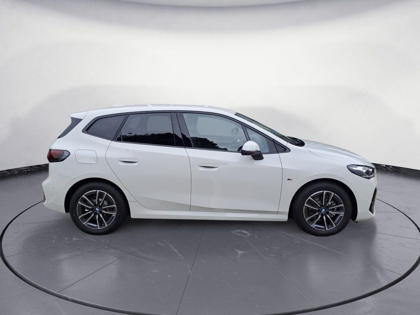 BMW - 218d Active Tourer