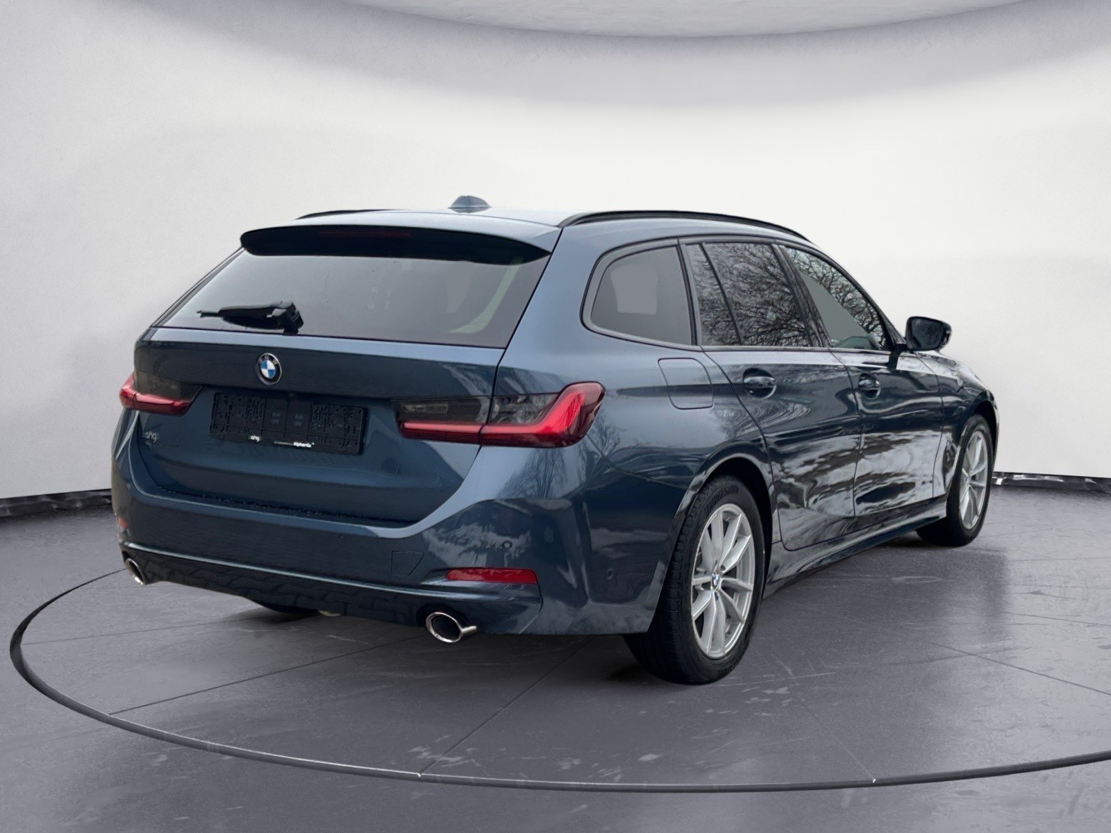 BMW - 318d Touring Auto