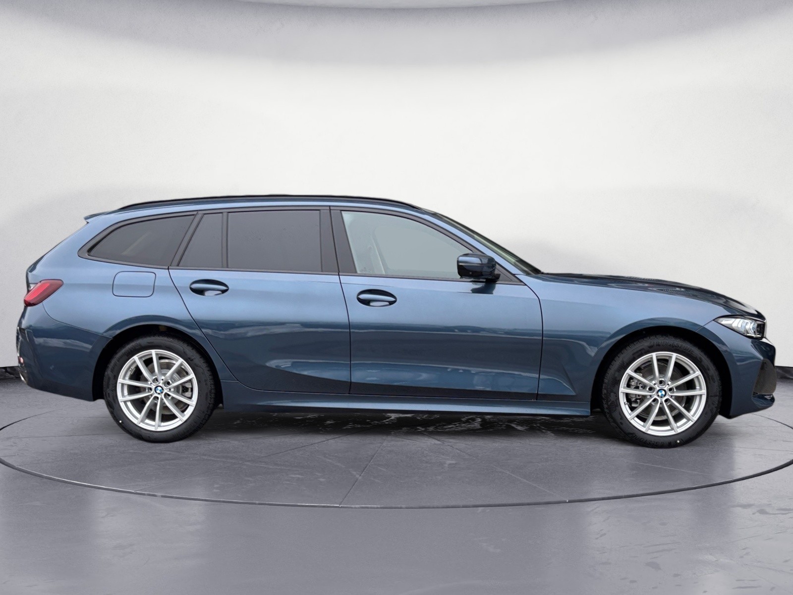 BMW - 318d Touring Auto