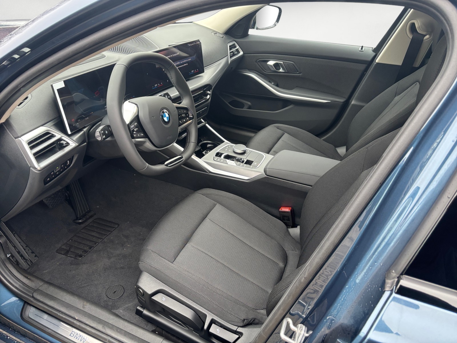 BMW - 318d Touring Auto