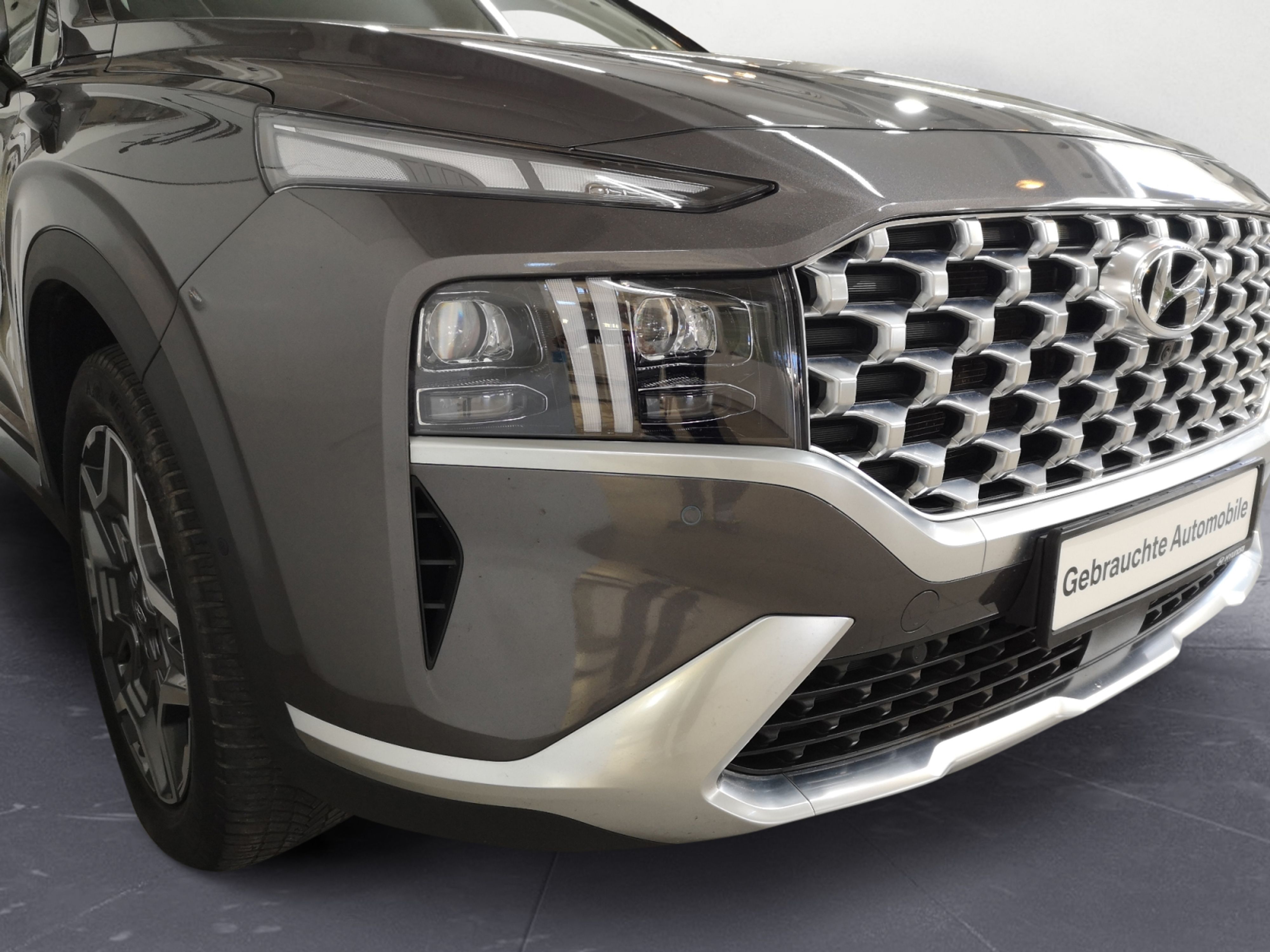 Hyundai - Santa Fe Plug-in-Hybrid 1.6 T-