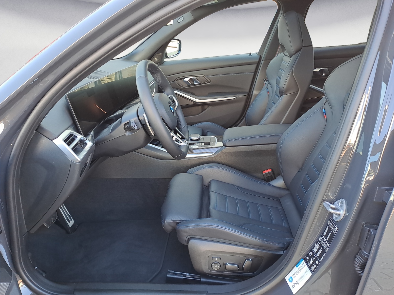 BMW - 330i xDrive Limousine
