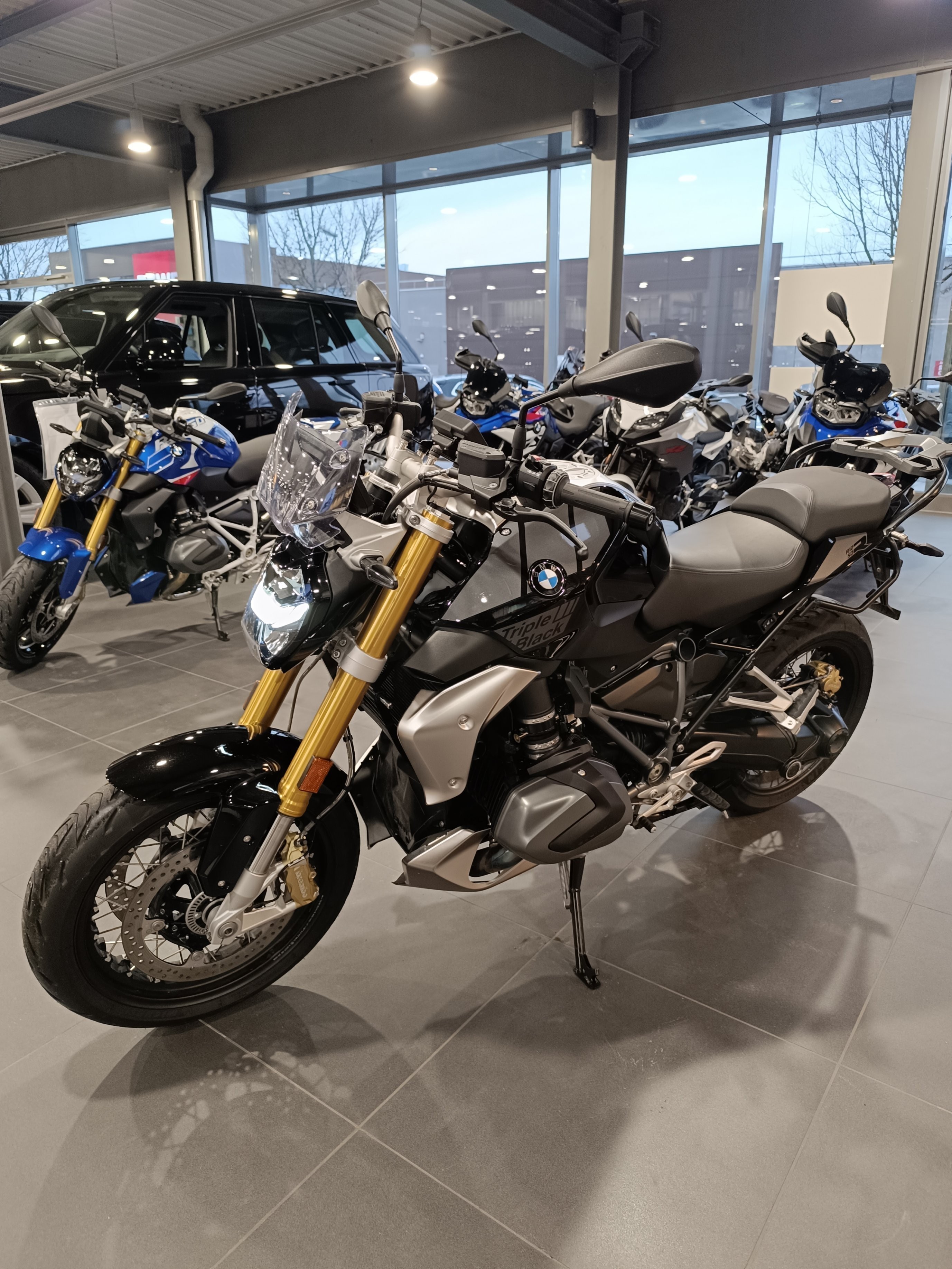 BMW Motorrad - R 1250 R mit Werksgarantie bis 2027