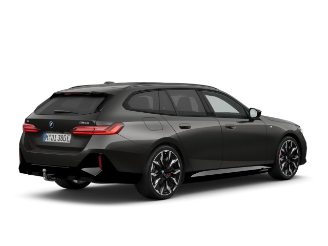 BMW - BMW i5 M60 xDrive Touring