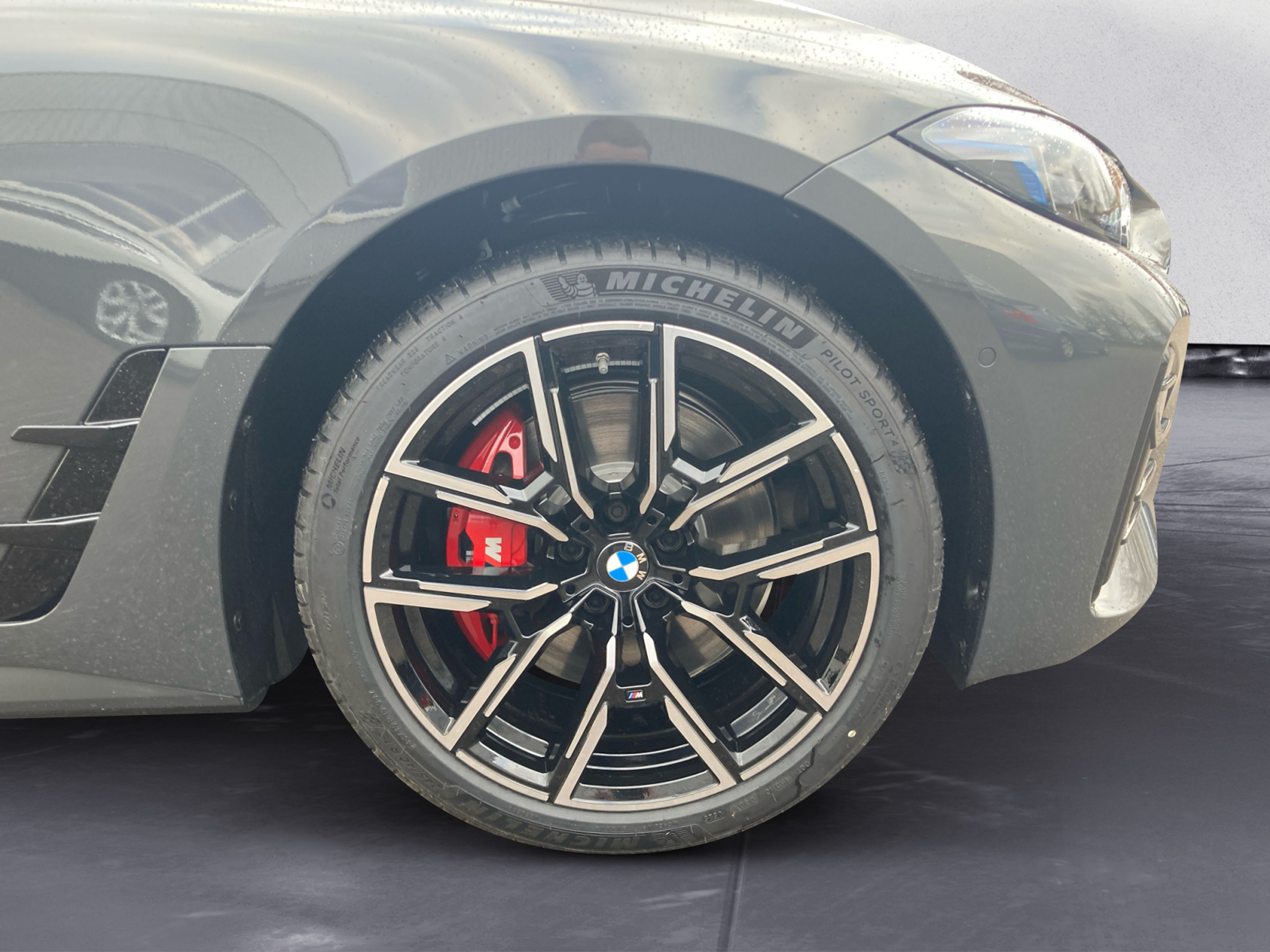 BMW - i4 xDrive40