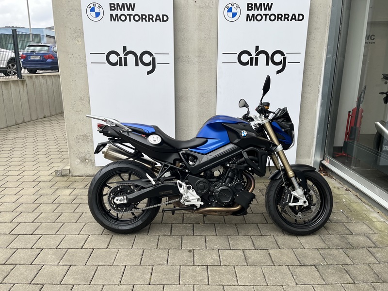 BMW Motorrad - F 800 R mit tiefer Sitzbank