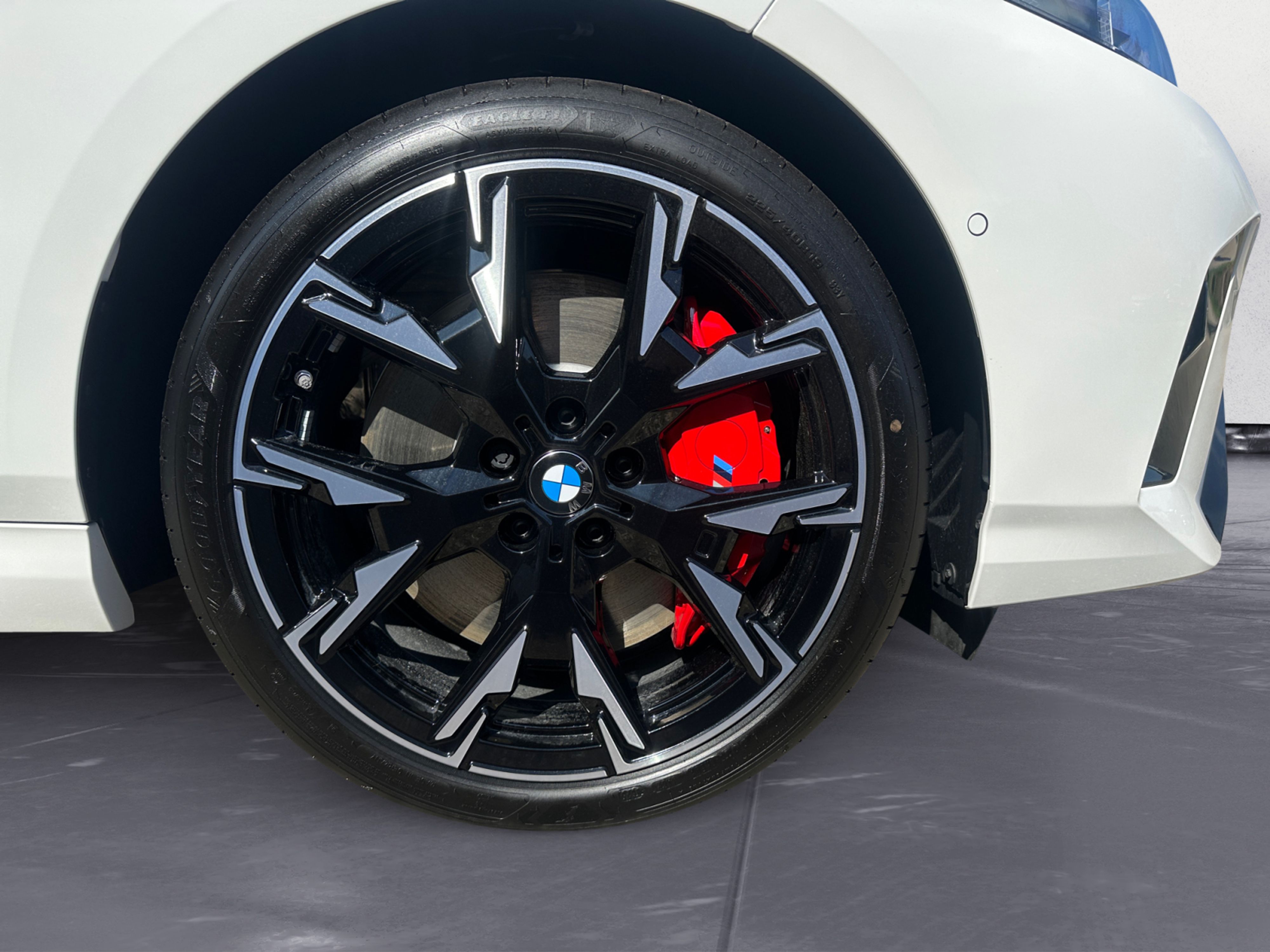 BMW - 120