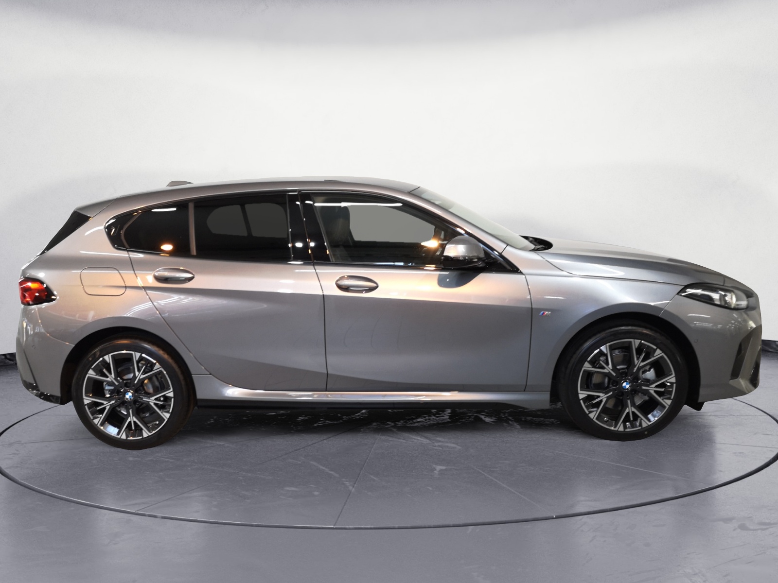 BMW - 120