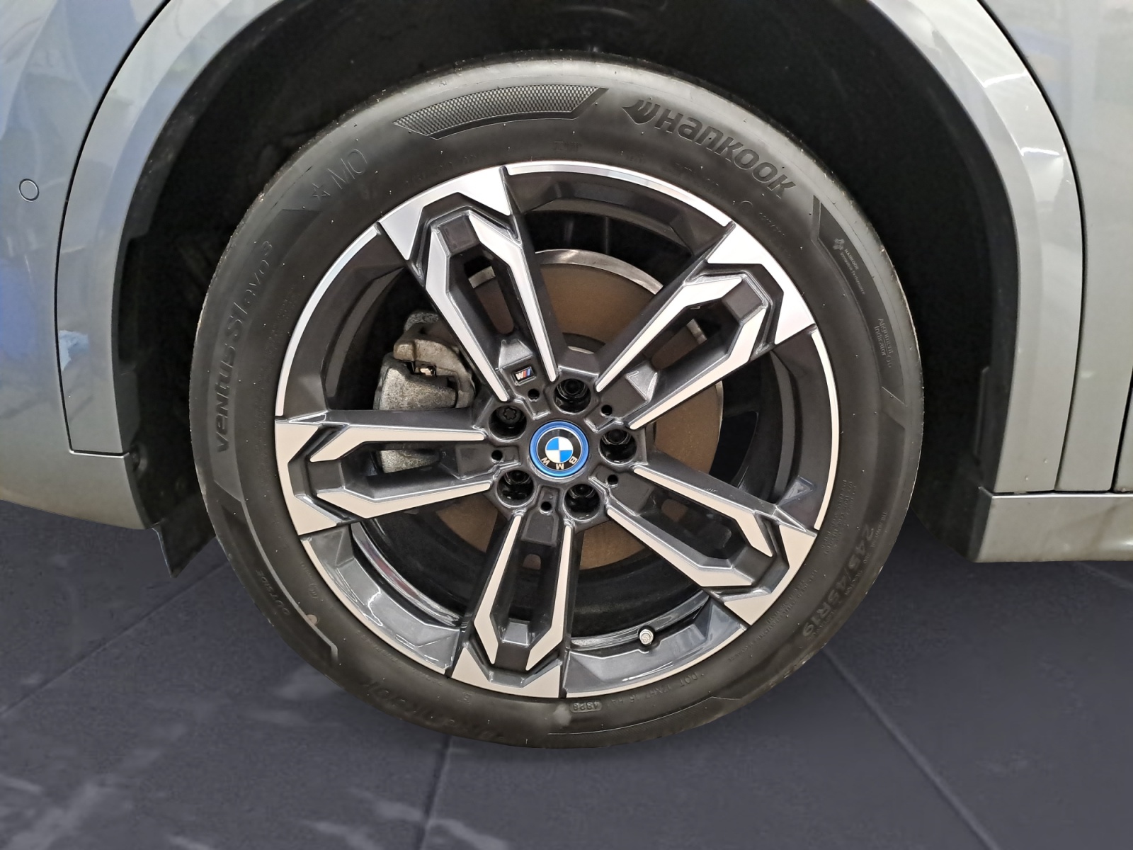 BMW - ix2 xDrive30
